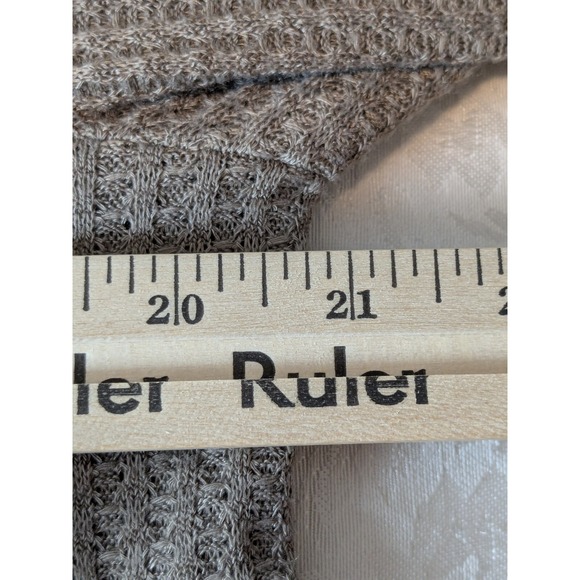 In Loom Taupe Waffle Knit Ruffle Long Sleeve Top Size M - Picture 9 of 10